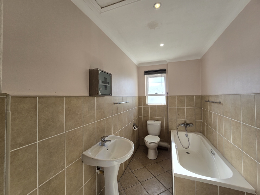 To Let 2 Bedroom Property for Rent in Gordons Bay Central Western Cape